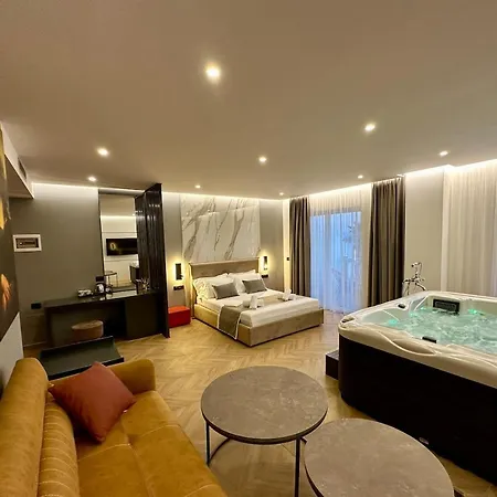 Apartment Beachfront Hot Tub Durres